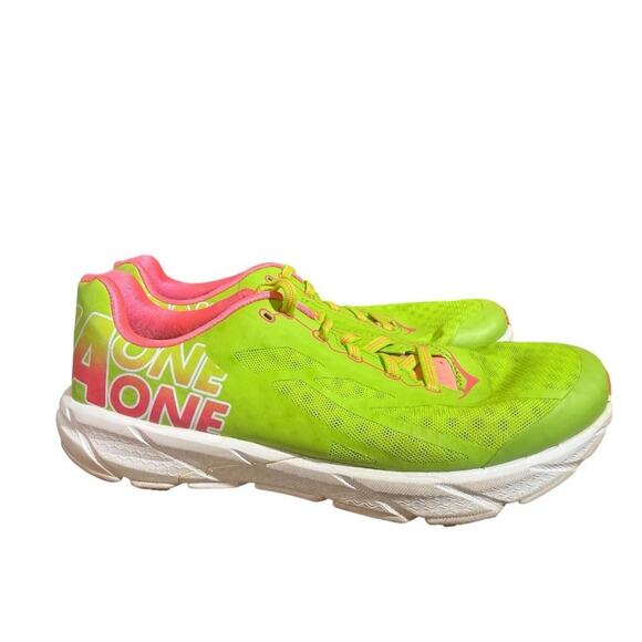 Hoka One One Shoes - Hoka One One Tracer Road Running Shoe Women size 7